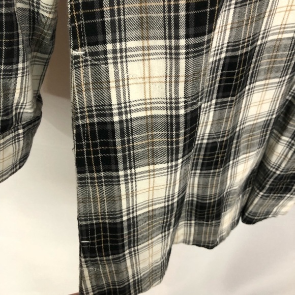 J. Jill Petite Uncommon Threads Top Button Side Pockets Long Sleeve Flannel XS - Picture 7 of 7